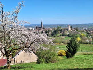 Chemins de Compostelle : Vézelay - Autun - France