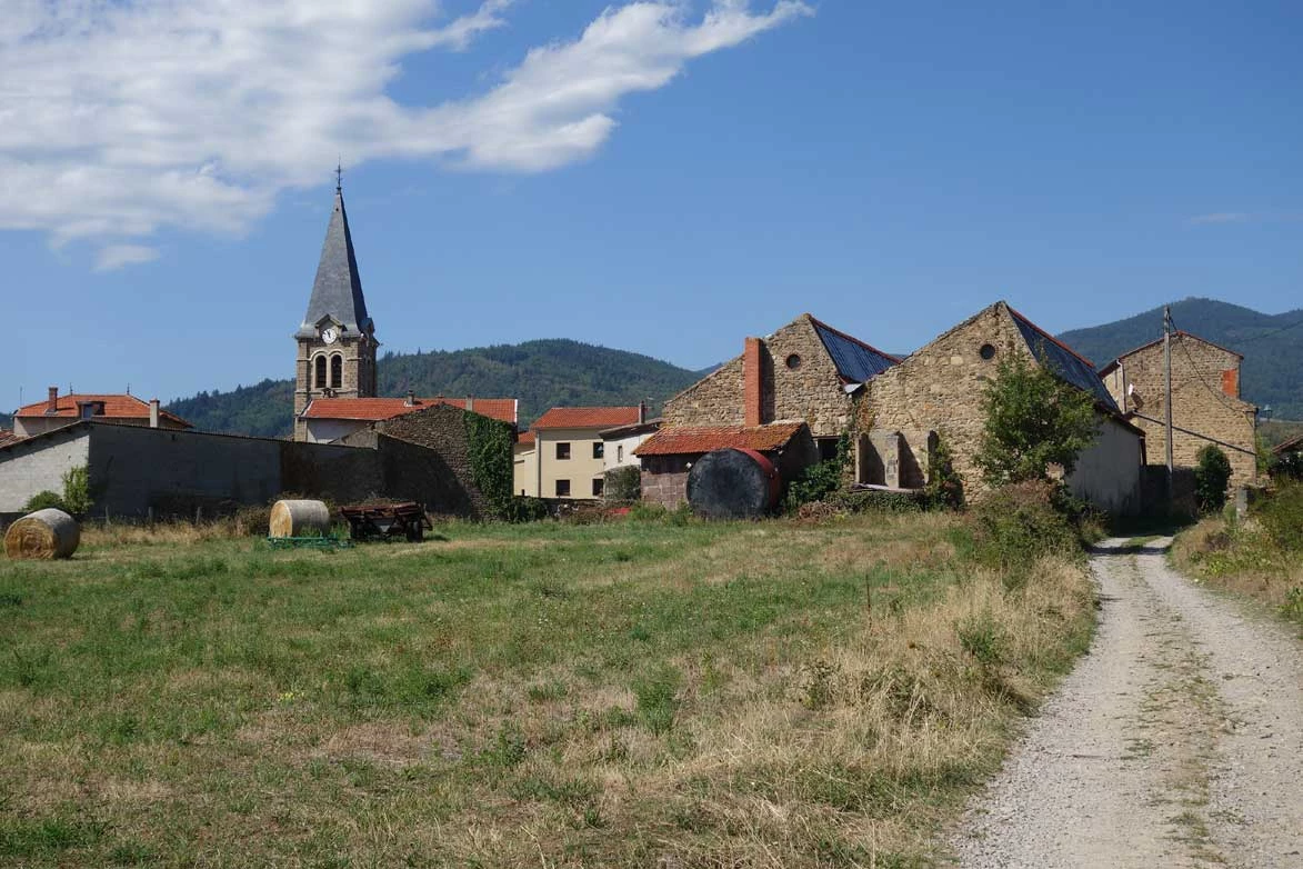 Chemins de Compostelle : Condrieu - Le Puy en Velay - Photo 6