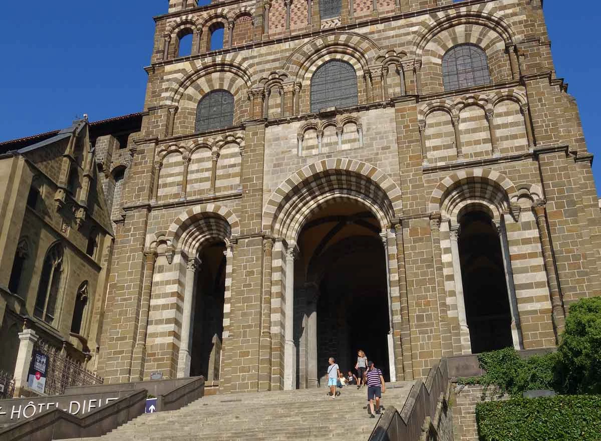 Chemins de Compostelle : Condrieu - Le Puy en Velay - Photo 8