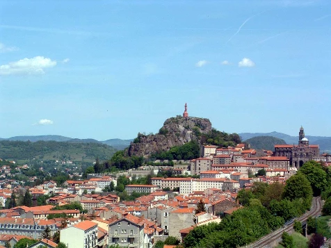 Saint Jacques de Compostelle : Le Puy à Aumont Aubrac - Photo 1