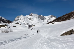 LE  GRAND TOUR DU THABOR EN RAQUETTES, HAUTE MONTAGNE - Photo 1