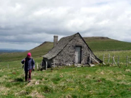 Chemins de Compostelle : Le Puy - Nasbinals - Photo 3