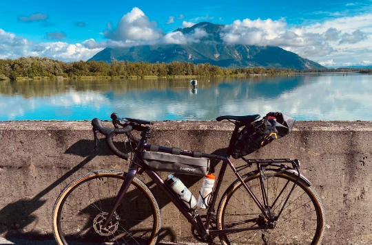 Le Rhône à vélo : Genève - Lyon - Alpes du Nord