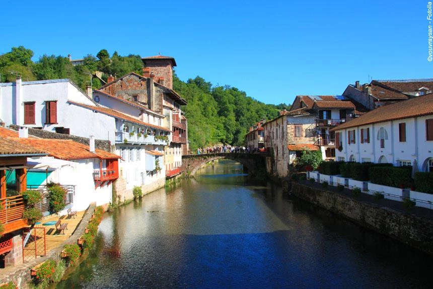 Chemins de Compostelle : St Jean Pied de Port - Logrono - Pyrénées